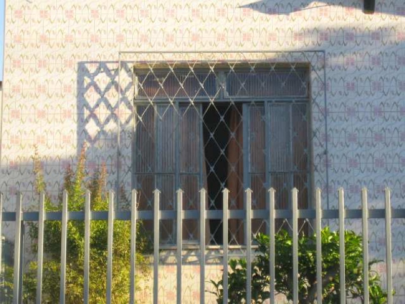 Figura 1. Grades ornamentais em fachadas de Belo Horizonte