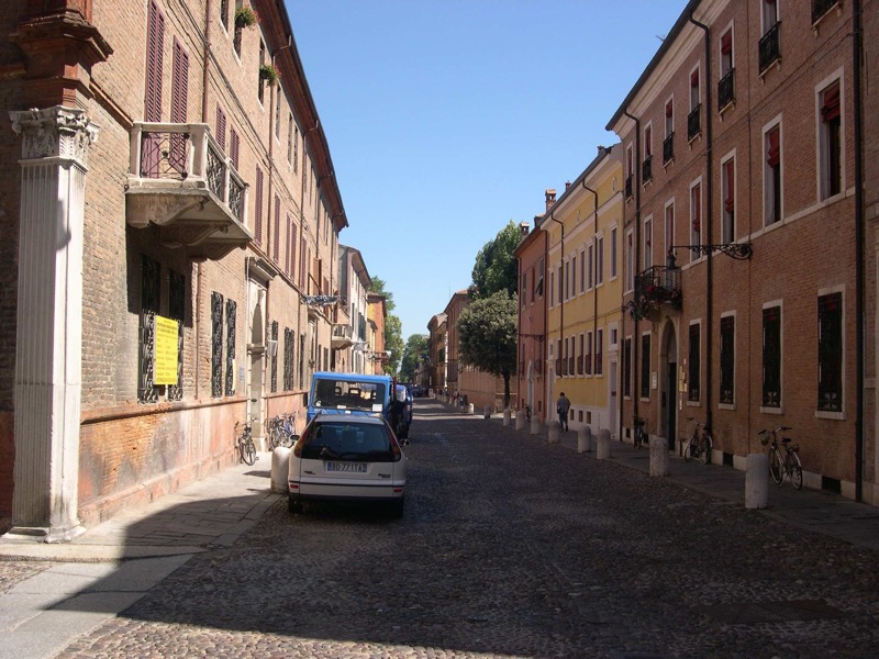 Ferrara, Centro Storico (1975). Análisis de las características tipológicas