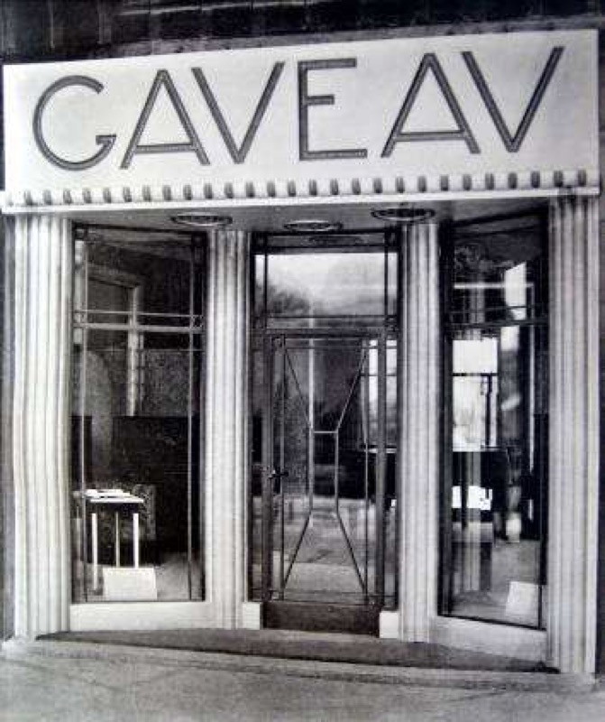 Gaveav. Fuente: Herbst, René, Devantures, vitrines, installations de magasins à l'Exposition Internationale des Arts Décoratifs.