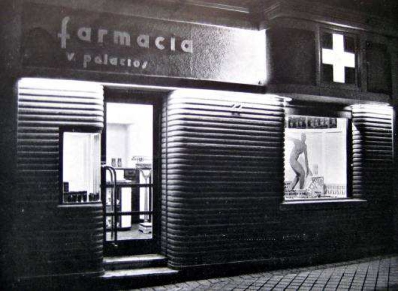 "Nueva farmacia en la calle de Martínez Campos (Madrid)". Fuente: Fotografía de Férriz, Arquitectura, nº 147 (julio de 1931), pág. 218.