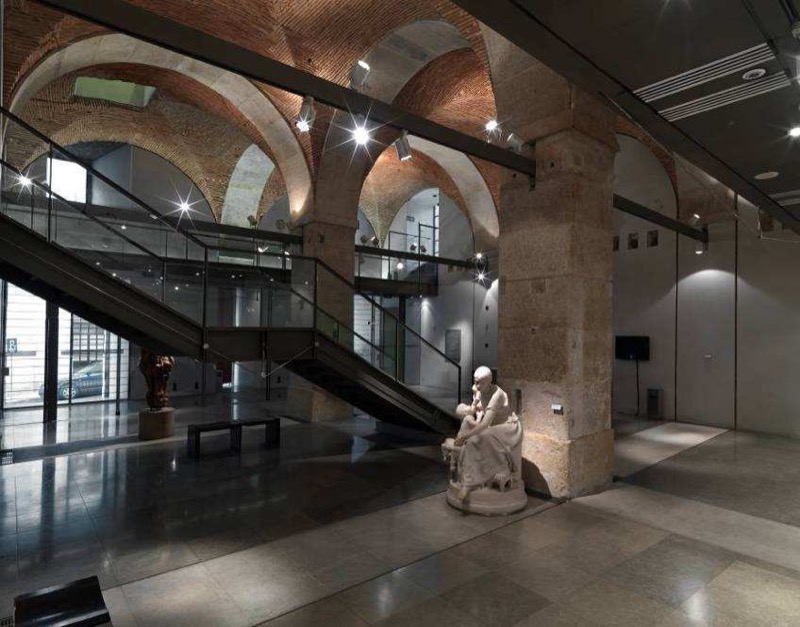 MNAC - Museu do Chiado: Sala das Abóbadas - entrada principal/recepción