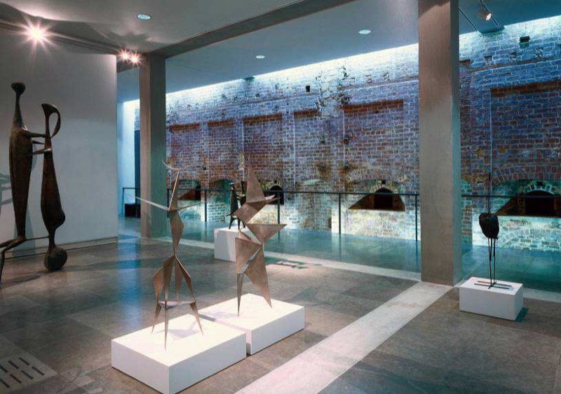 MNAC - Museu do Chiado: Sala dos Fornos - Exposición de Jorge Vieira