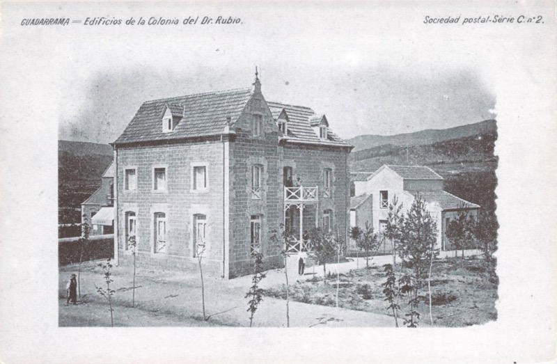 Grupo de enfermos con el Dr. Cereceda en Valdelasierra, 1931