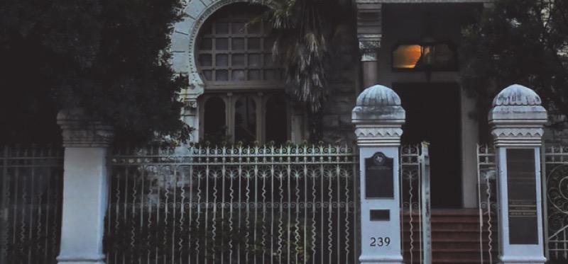 Entrada Mecca Temple (New York City Center) New York. (Renovada en 2010) https://en.wikipedia.org/wiki/New_York_City_Center#/media/File:NYC_Center_467178