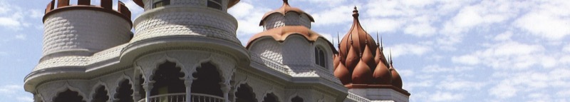 Isaac M. Wise Temple Plum Street, Cincinnati, Ohio, 1866. Arq. James Key Wilson. https://commons.wikimedia.org/wiki/File:Plum_Street_Temple.jpg