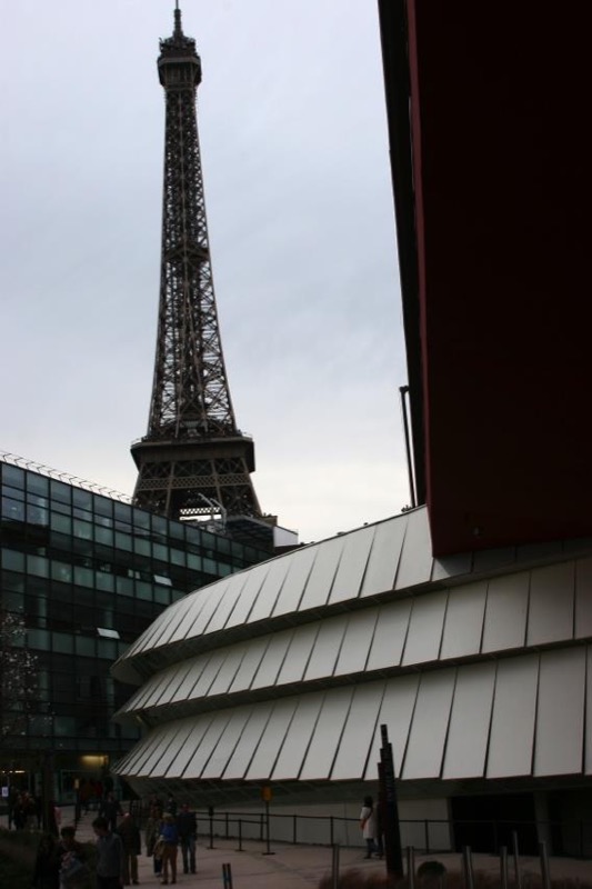 Explanada del Centro Pompidou, París