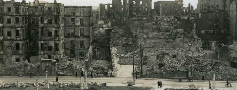 Cuesta de Gibaja tras el incendio de Febrero de 1941 y las posteriores demoliciones. (<a href=