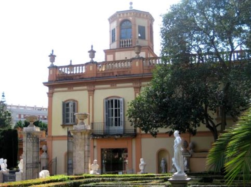 El edificio proyectado y construido por Sebastián Monleón