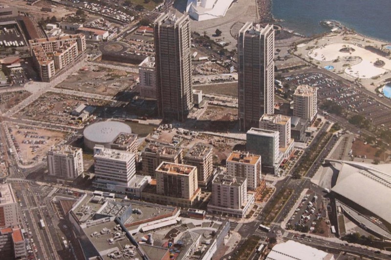 Manzanas 1 y 4 de Cabo-Llanos, a comienzo del siglo XXI. Fuente: Gestur de Tenerife.