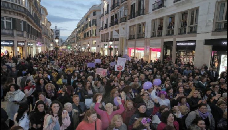 Manifestación del 8M 2018 en Málaga por calle Larios