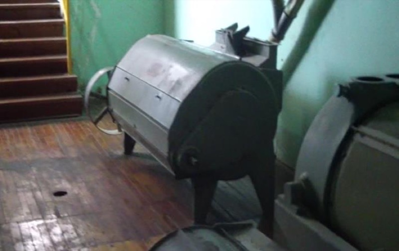 Figura 7 – Molinos marca Bühler, se ignora el modelo, ubicado en el Molino San Marcos. Fuente: Archivo propio, 2012.