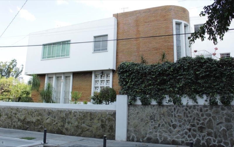 Casa habitación construida por Miguel Aldana entre 1950 y 1960, calle Pedro Moreno #1599 (<a href=