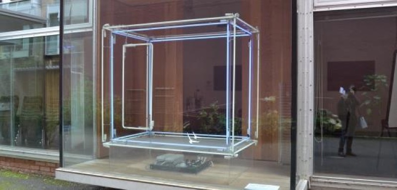 La antigua fábrica de J. Brown and Sons remodelada por el Ayuntamiento de Leicester como Makers´ Yard en 2012. Al fondo, puede verse el Curve y, justo al lado de la fábrica, el edificio Pfister y Vogel. Fuente: García Carrizo, 2018.