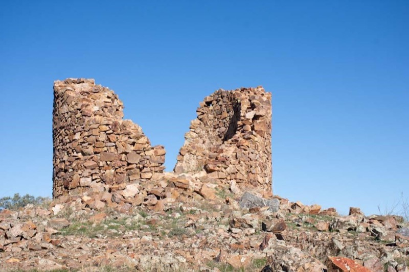 Restos de un molino de viento sin intervención (Urda, Toledo). Foto del autor.